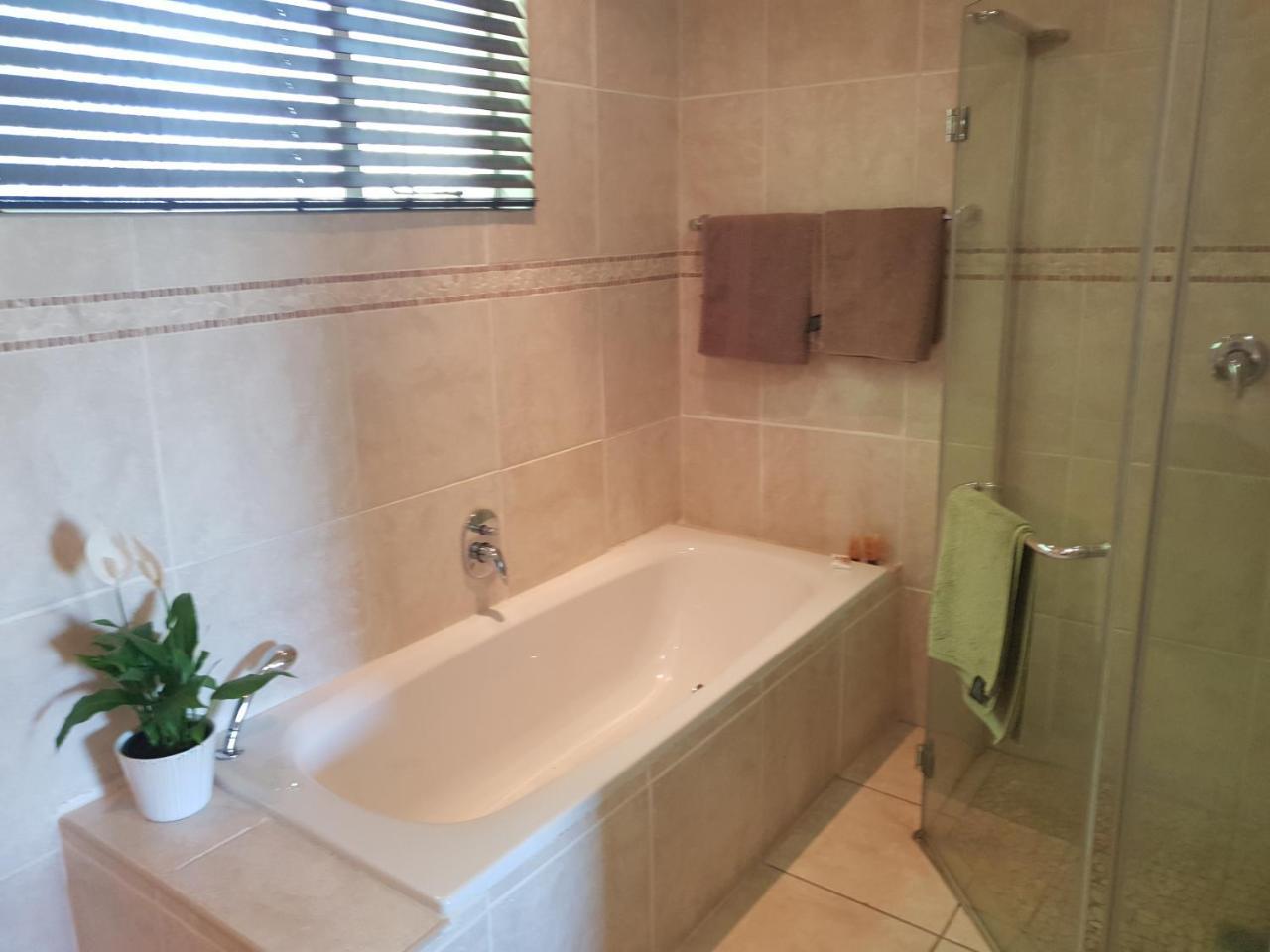 Villa Botanica Guest House Midrand Exterior photo